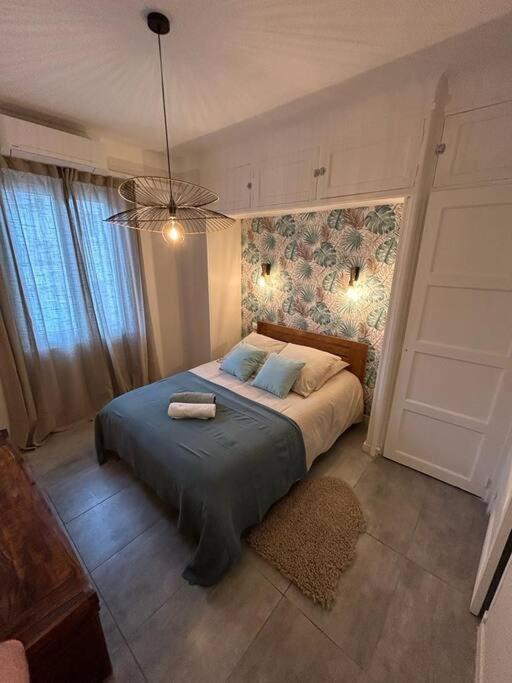 2 Pieces Au Centre D'Antibes. Apartment Luaran gambar